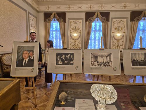 Фарид Мухаметшин Хусанти юридици форумӗ тӗнче умӗнче тӑракан ҫивӗч ыйтусене татса пама ӑнӑҫлӑ вырӑн пулнине палӑртрӗ