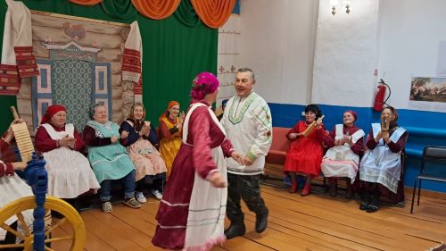 Кӳршӗсем улаха пуçтарăннă