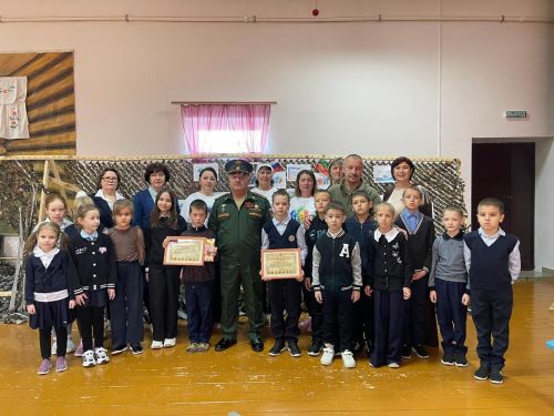 Саврăшпуç ялӗн çак çамрăк волонтерӗсене Тав çырăвӗпе чысларӗç