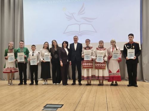 Хусанта Раççей халăхӗсен тăван чӗлхисемпе шкул ачисен вулавӗ иртрӗ