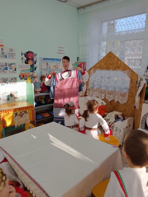 Аксура Чăваш тӗррин кунне паллă тунă