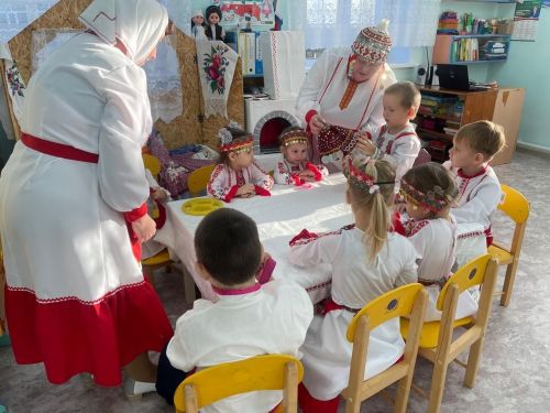 Аксура Чăваш тӗррин кунне паллă тунă