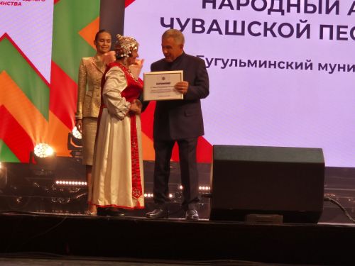 Рустам Минниханов: «Тӗп хаклӑхсен никӗсӗнче - пӗр-пӗрин чӗлхисене, культурисемпе йӑлисене хисеплени»