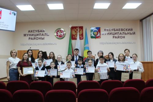 Аксу районӗнче ачасем те аслисемпе пӗр тан волонтер ӗçне хутшăнаççӗ