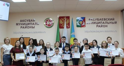 Аксу районӗнче ачасем те аслисемпе пӗр тан волонтер ӗçне хутшăнаççӗ