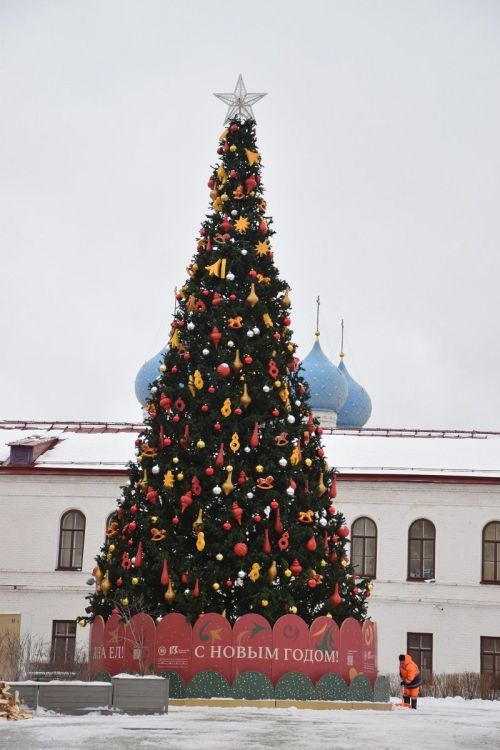 Каникула Юр королеви патне