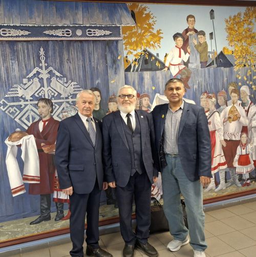 Шупашкарта академиксем пухăнса канашларӗç