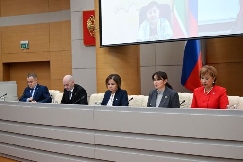 Тăван Çӗршыв Геройӗсен кунӗ Раççейшӗн пӗлтерӗшлӗ пулăм. Вăл ӗмӗрсене çыхăнтарать