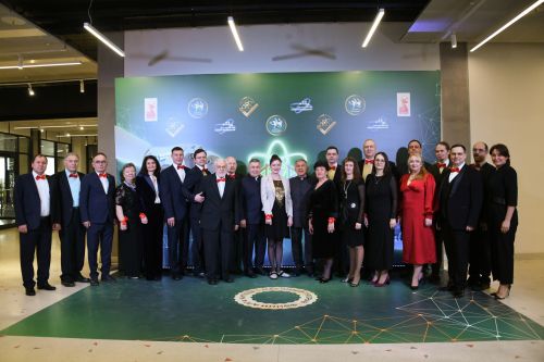 Хусанта наука премийӗн лауреачӗсене чысланă
