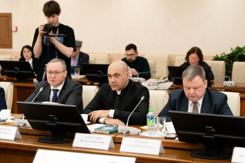 Хаçат-журналсем интернет-аудиторишӗн тупăшаççӗ