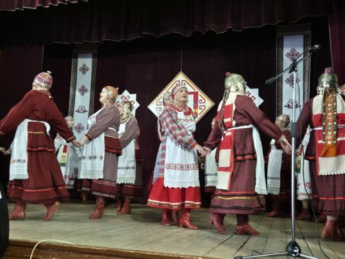 Патраклăри «Çеçпӗл» халăх фольклор ансамблӗ 50 çул тултарнине паллă турӗ