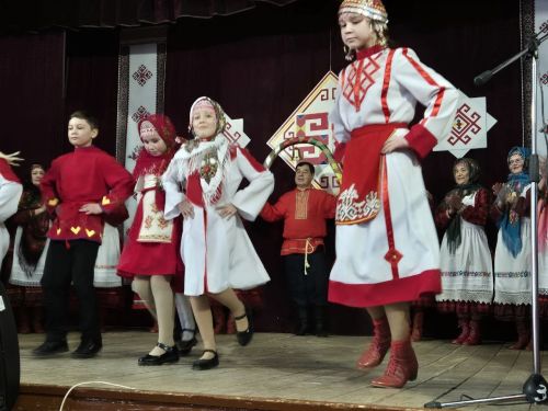 Патраклăри «Çеçпӗл» халăх фольклор ансамблӗ 50 çул тултарнине паллă турӗ