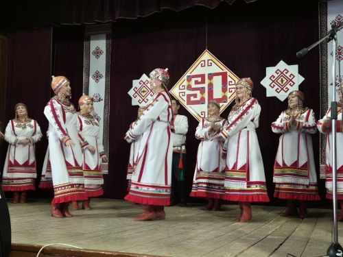 Патраклăри «Çеçпӗл» халăх фольклор ансамблӗ 50 çул тултарнине паллă турӗ