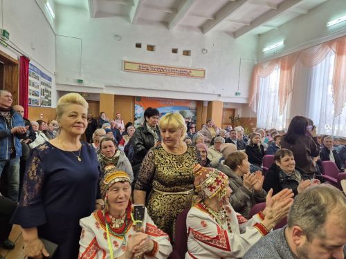 Патраклăри «Çеçпӗл» халăх фольклор ансамблӗ 50 çул тултарнине паллă турӗ