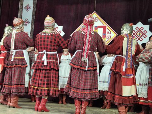 Патраклăри «Çеçпӗл» халăх фольклор ансамблӗ 50 çул тултарнине паллă турӗ