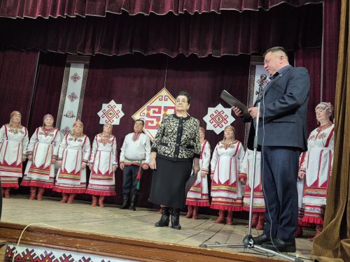Патраклăри «Çеçпӗл» халăх фольклор ансамблӗ 50 çул тултарнине паллă турӗ