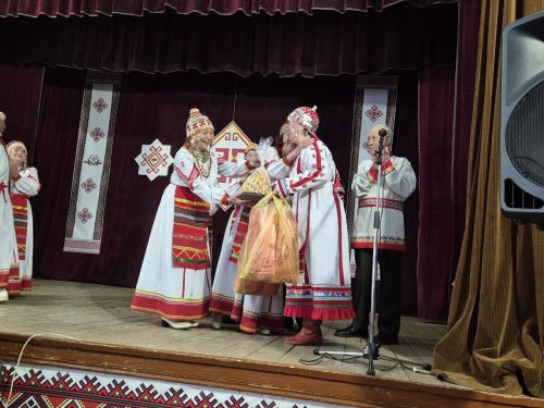 Патраклăри «Çеçпӗл» халăх фольклор ансамблӗ 50 çул тултарнине паллă турӗ