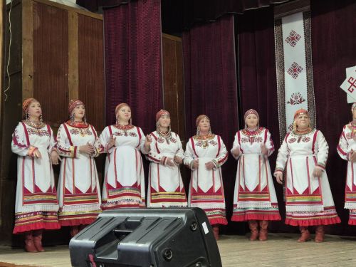 Патраклăри «Çеçпӗл» халăх фольклор ансамблӗ 50 çул тултарнине паллă турӗ