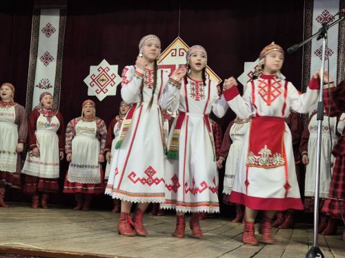 Патраклăри «Çеçпӗл» халăх фольклор ансамблӗ 50 çул тултарнине паллă турӗ