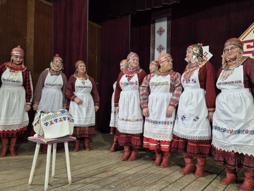 Патраклăри «Çеçпӗл» халăх фольклор ансамблӗ 50 çул тултарнине паллă турӗ