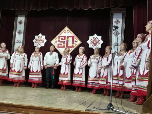 Патраклăри «Çеçпӗл» халăх фольклор ансамблӗ 50 çул тултарнине паллă турӗ