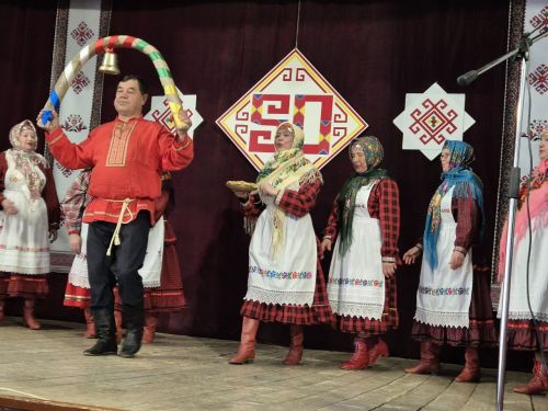 Патраклăри «Çеçпӗл» халăх фольклор ансамблӗ 50 çул тултарнине паллă турӗ