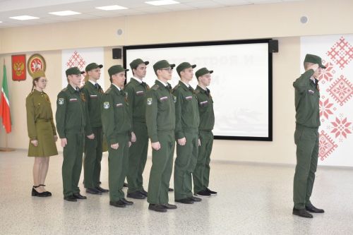 Патриотсем ӳстеретпӗр