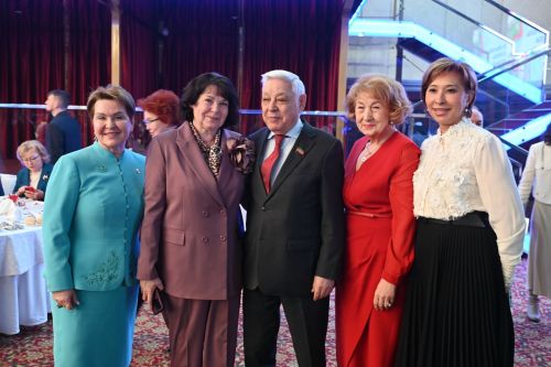 «Çулталăк хӗрарăмӗ. Çулталăк арçынни: хӗрарăм куçӗпе» республика конкурсне чăваш хӗрарăмӗсем йышлăн хутшăнчӗç
