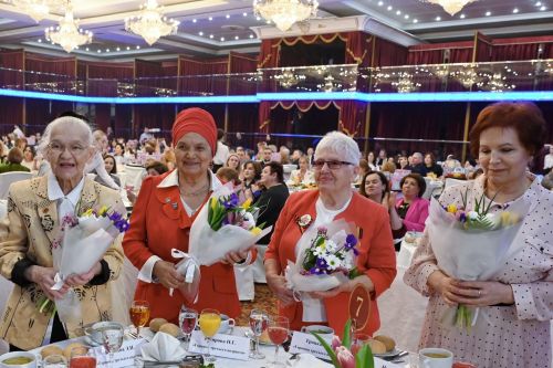 «Çулталăк хӗрарăмӗ. Çулталăк арçынни: хӗрарăм куçӗпе» республика конкурсне чăваш хӗрарăмӗсем йышлăн хутшăнчӗç