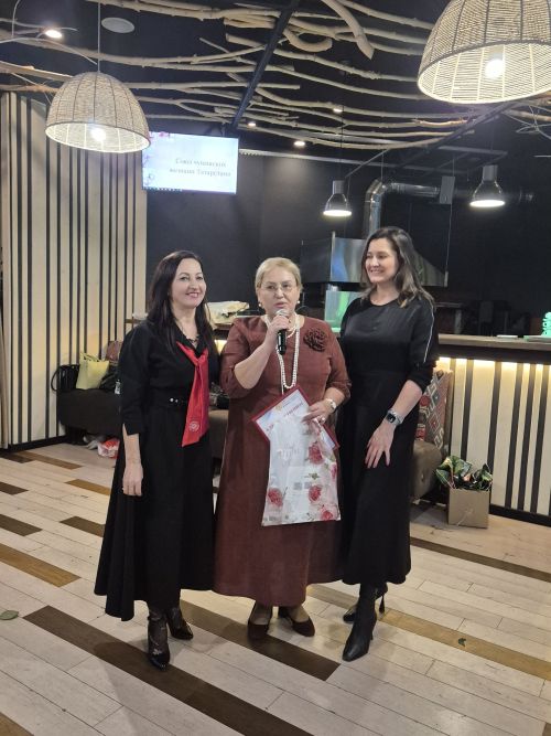 Тутарстанри Чӑваш хӗрарӑмӗсен союзӗ Хусанта уяв умӗн пуҫтарӑнчӗ
