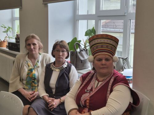 Атăлçи халăхӗсен тăван чӗлхисен вӗрентекенӗсен хушшинче Анат Камăри чăваш гимназийӗн вӗрентекенӗ Светлана Исакова çӗнтерчӗ