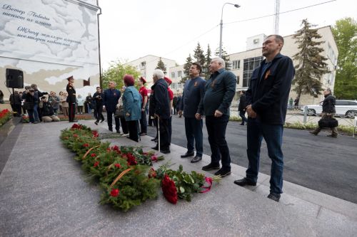 Çӗнтерӳ кунӗ умӗн Хусанта  çӗнӗ стела уçăлчӗ