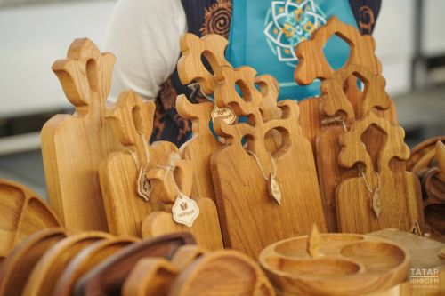 Хусанта Kazan Halal Market ӗçлет