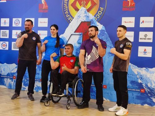 Петр Мускатинов Санкт-Петербургран çӗнтерӳпе таврăннă