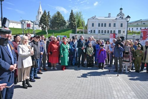 Аслă Çӗнтерӗвӗн 80-çуллăхне халалласа Хусанта «Нумай нациллӗ Тутарстанăн Геройӗсем» курав уçăлчӗ