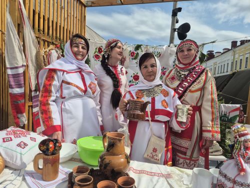 Участников и гостей фестиваля «Мозаика культур» поздравил Фарид Мухаметшин
