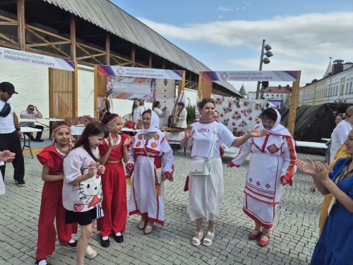 Хусанти Кремльте Раҫҫей кунӗ кӗрлесе иртрӗ