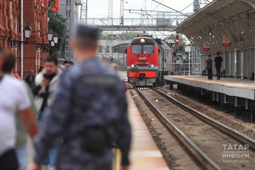 Хусанта агитаци поездне 11 пин ытла çын çитсе курнă