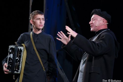 «Науруз» фестиваль программи анлă, спектаклӗсем кăсăк, артисчӗсем ăста