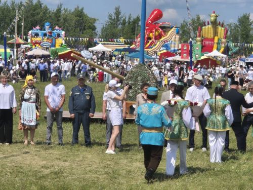 Июнӗн 8-мӗшӗнче Çӗпрелӗнче Сабантуй иртрӗ