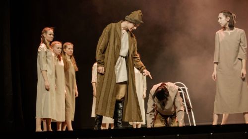 Тутарстанра студент театрӗсен «Премьера» фестивальне хутшăнас кампани малалла пырать