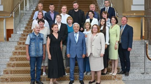Республика парламенчӗн ертӳçи Фарид Мухаметшин Патшалӑх Канашӗн пӗрремӗш çур çулти ӗçӗсене пӗтӗмлетрӗ