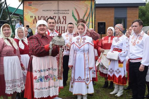 Сухан, фольклор тата халӑхсен пӗрлӗхӗн фестивалӗ