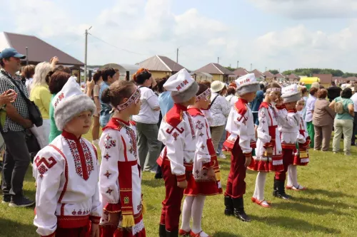 УЯВ – Чӑваш халӑхӗн чи ырӑ енӗсен палли
