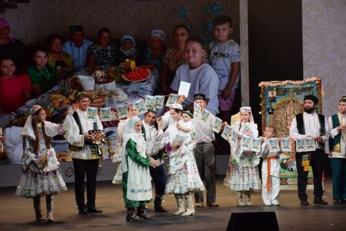 Йăх-несӗл конкурсӗнче кăçал Хусан çемйи çӗнтерчӗ