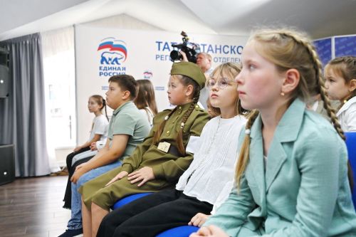 Фарид Мухаметшин поздравил победителей конкурса «Дети рисуют страну»