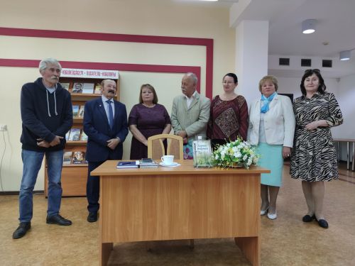 Сергей Павловăн çӗнӗ кӗнекине пахаларӗç
