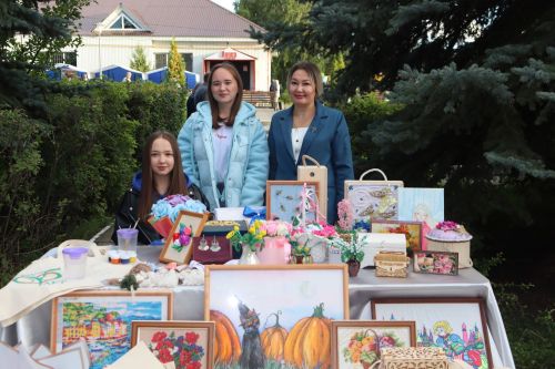 Республика кунӗ умӗн Çӗпрел районӗ 95 çул тултарнине паллă турӗ