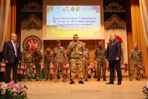 Республика кунӗ умӗн Çӗпрел районӗ 95 çул тултарнине паллă турӗ