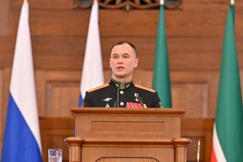 Паян Рустам Минниханов Тутарстан Республикин Раисӗн должноçне йышăнчӗ